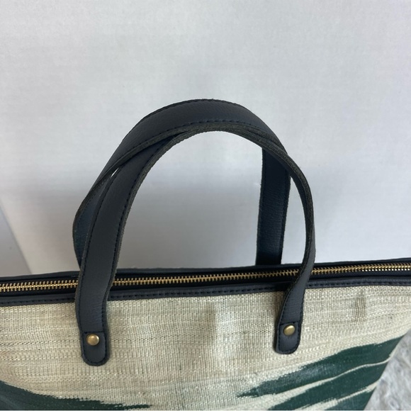 New Decena Collections Stylish Black and Green Bag Set - Picture 5 of 15